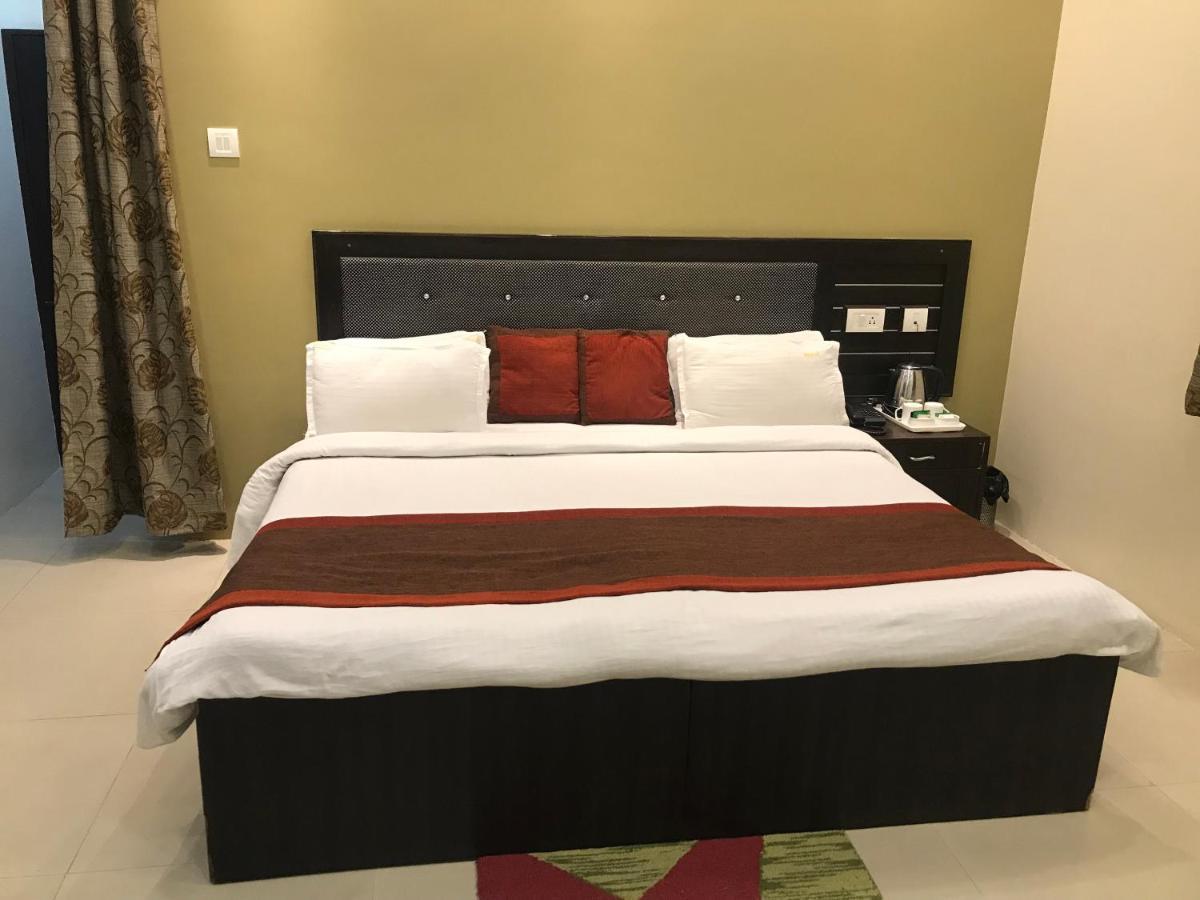 Hotel Nexus L Hotels In Charbagh Лакхнау Экстерьер фото